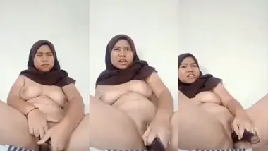 Bokep Indo Ukhti Main Terong Sendirian, Sange Brutal poster