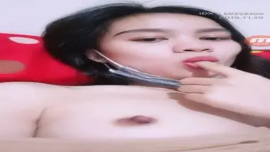 Gadis Kosan Cantik Main Jari Di Kamar Sendiri poster