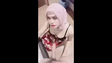 Jilbab Cantik Diminta BJ Pertama Kali Langsung Jago Dan Tidak Lumer poster