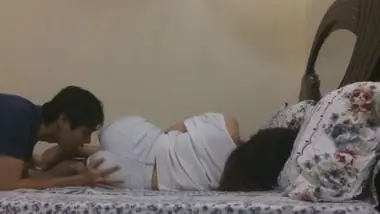 Pacar Lagi Tidur Langsung Digerayangi Tanpa Sadar Indo Hot HD poster